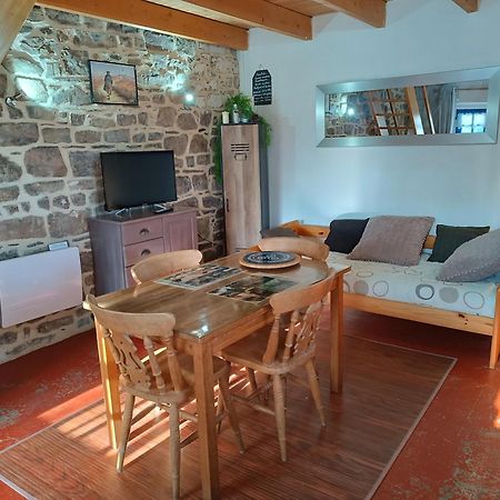 Petit gîte cocoon Ty Bihan Ar Feunteun Scrignac Extérieur photo