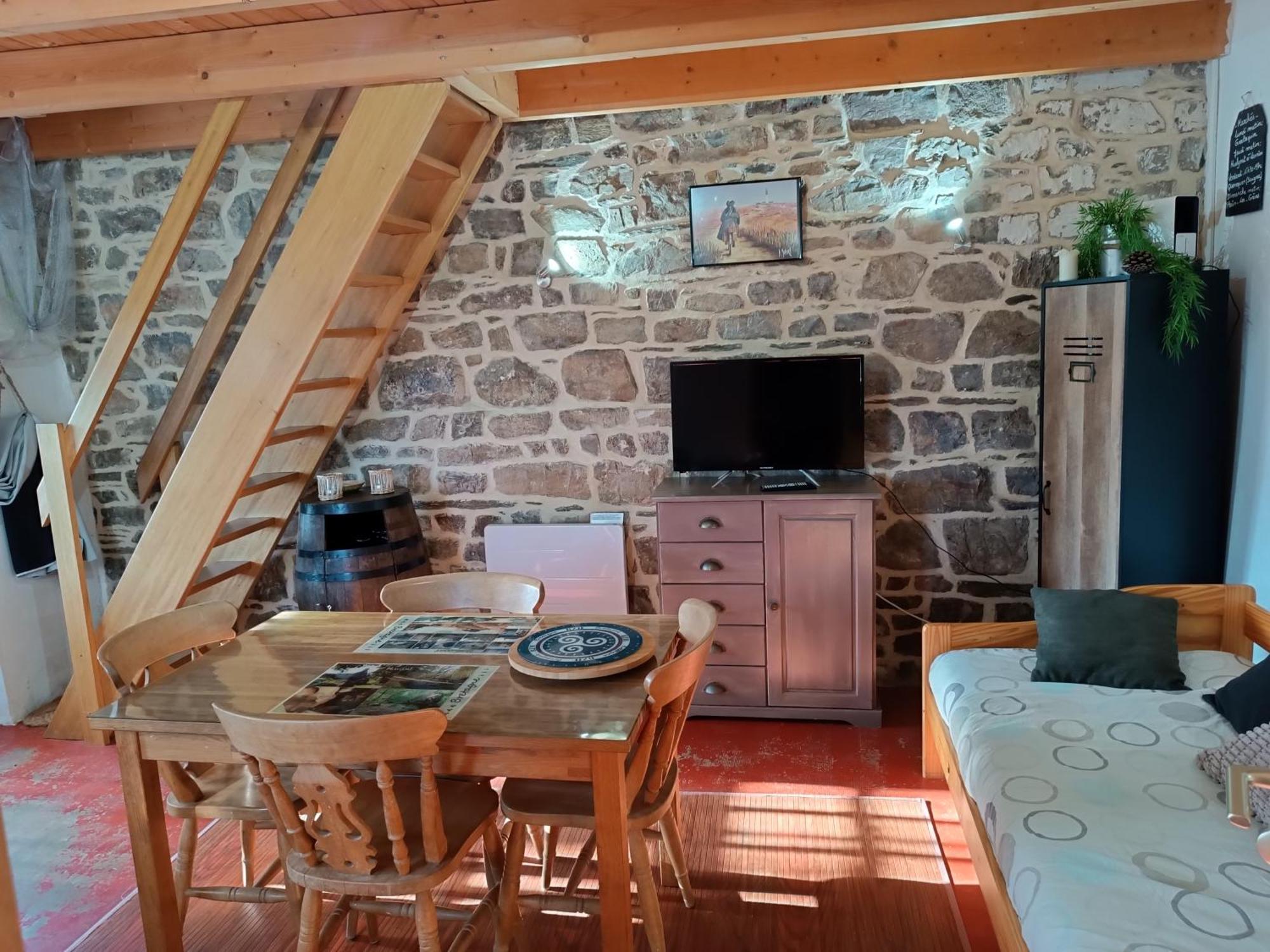 Petit gîte cocoon Ty Bihan Ar Feunteun Scrignac Extérieur photo